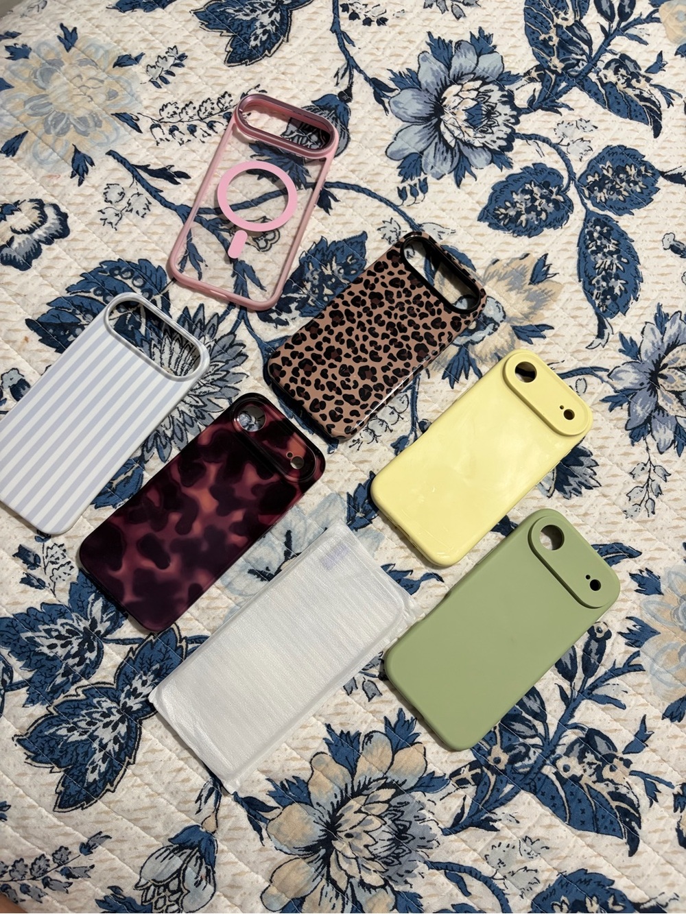 iPhone air cases + screen protector